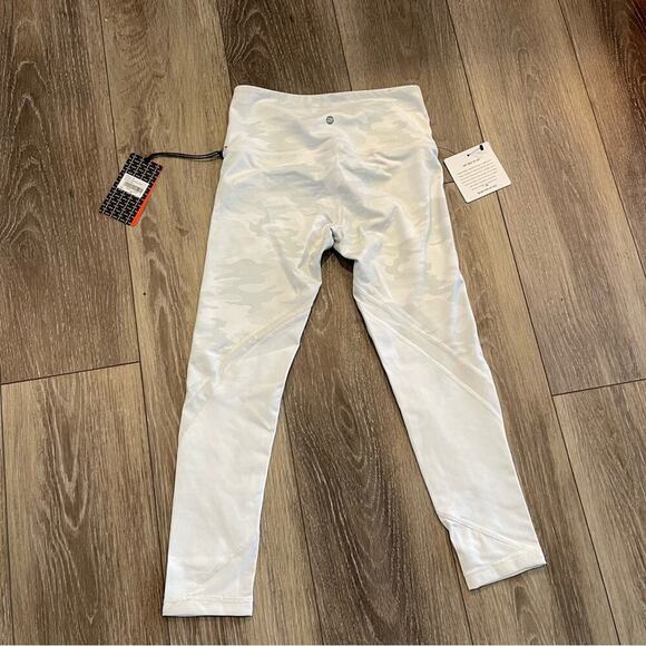 Vimmia‎ Revolve purpose capri leggings gray camo size XS - Picture 5 of 6